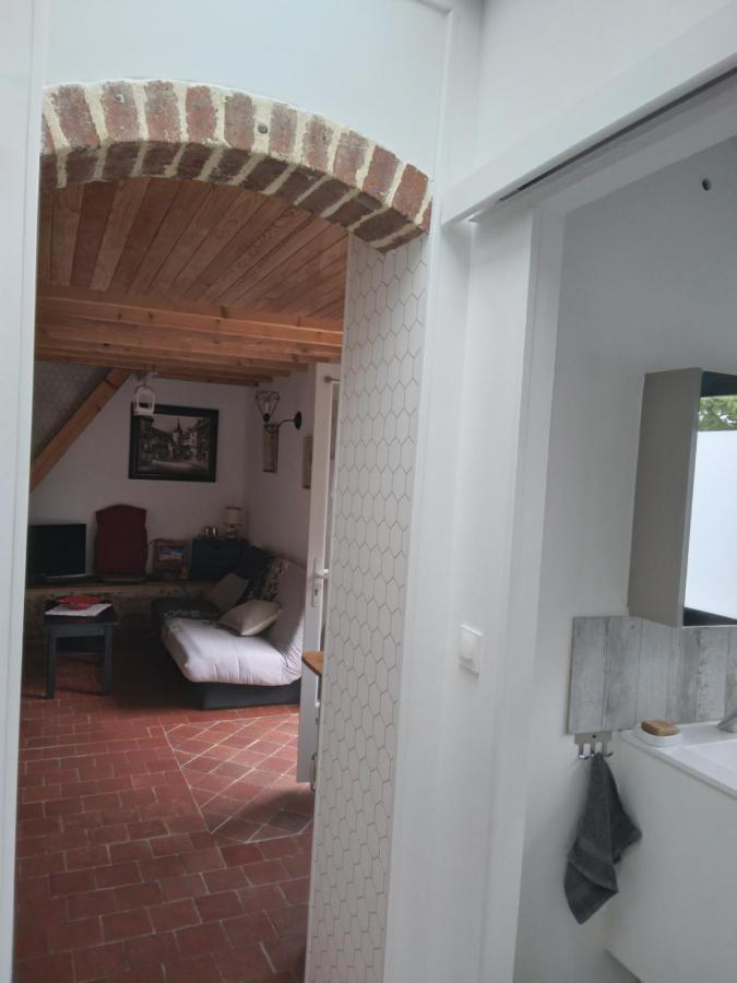 Villa Au calme à la campagne à Montboissier  Extérieur photo